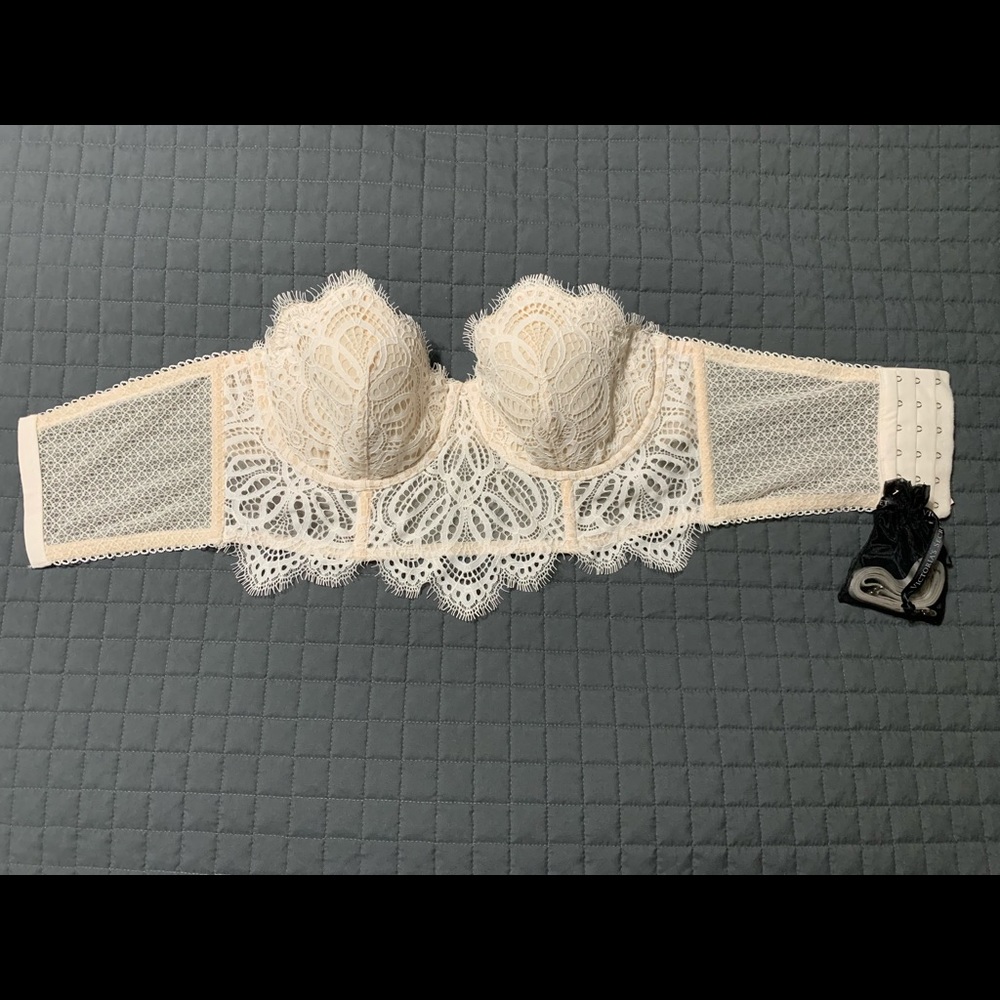 Victoria’s Secret lined multi-way bra